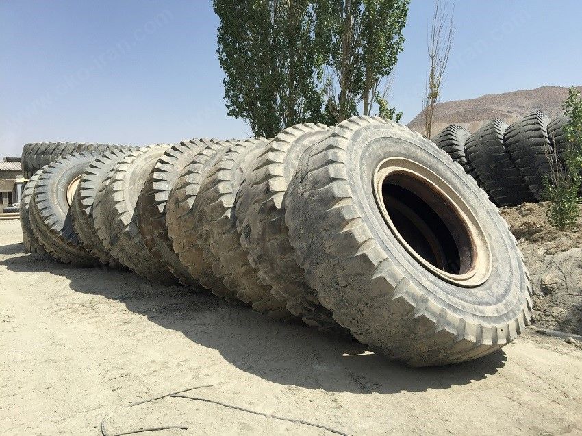 لاستیک دست دوم با ظاهر سالم و آج باقی‌مانده، بدون پارگی اما دارای سایش